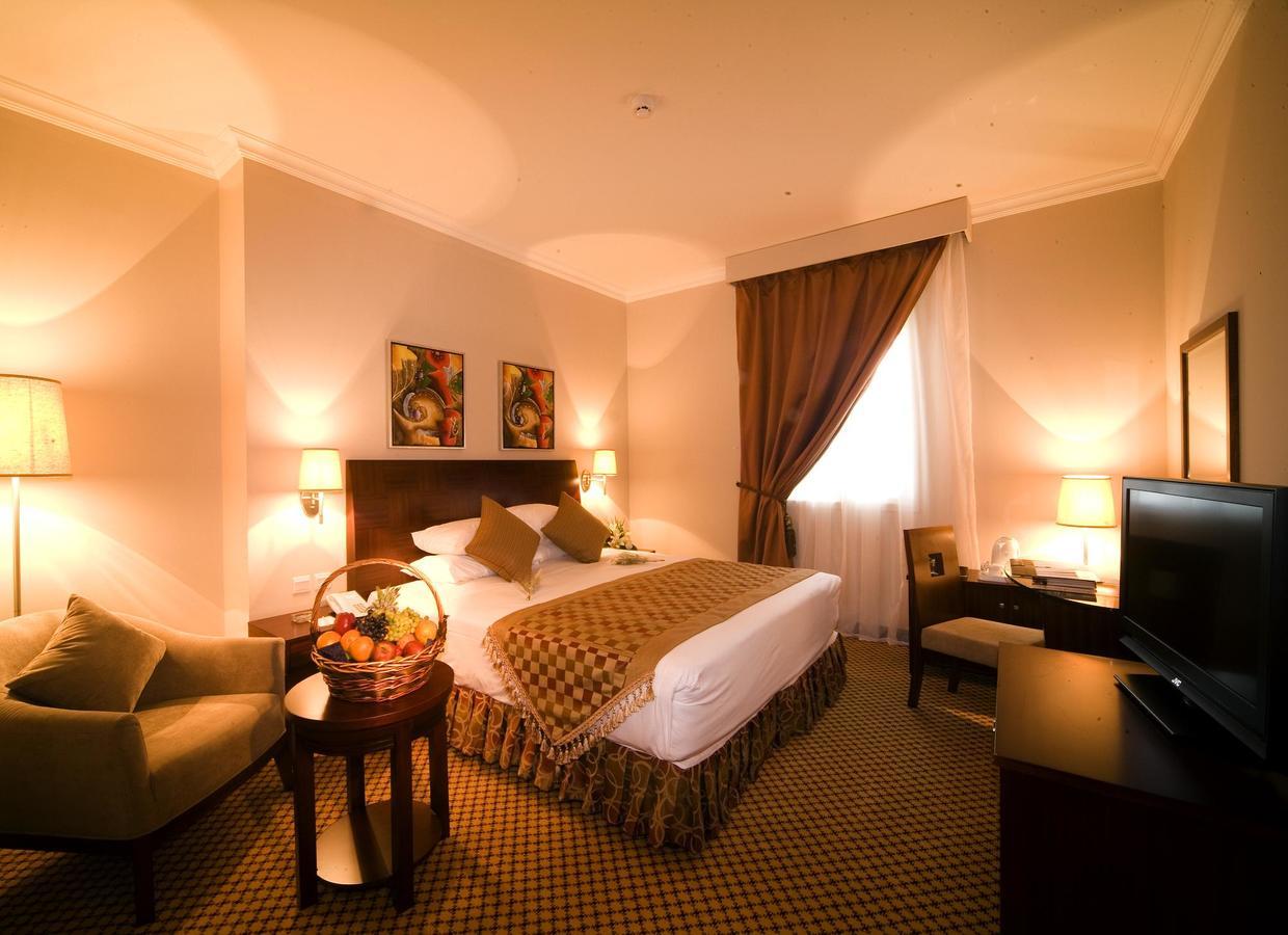 โกลเด้นทิวลิป อัล โคบาร์ โฮเต็ล Hotel อัลโคห์บาร์ ภายนอก รูปภาพ