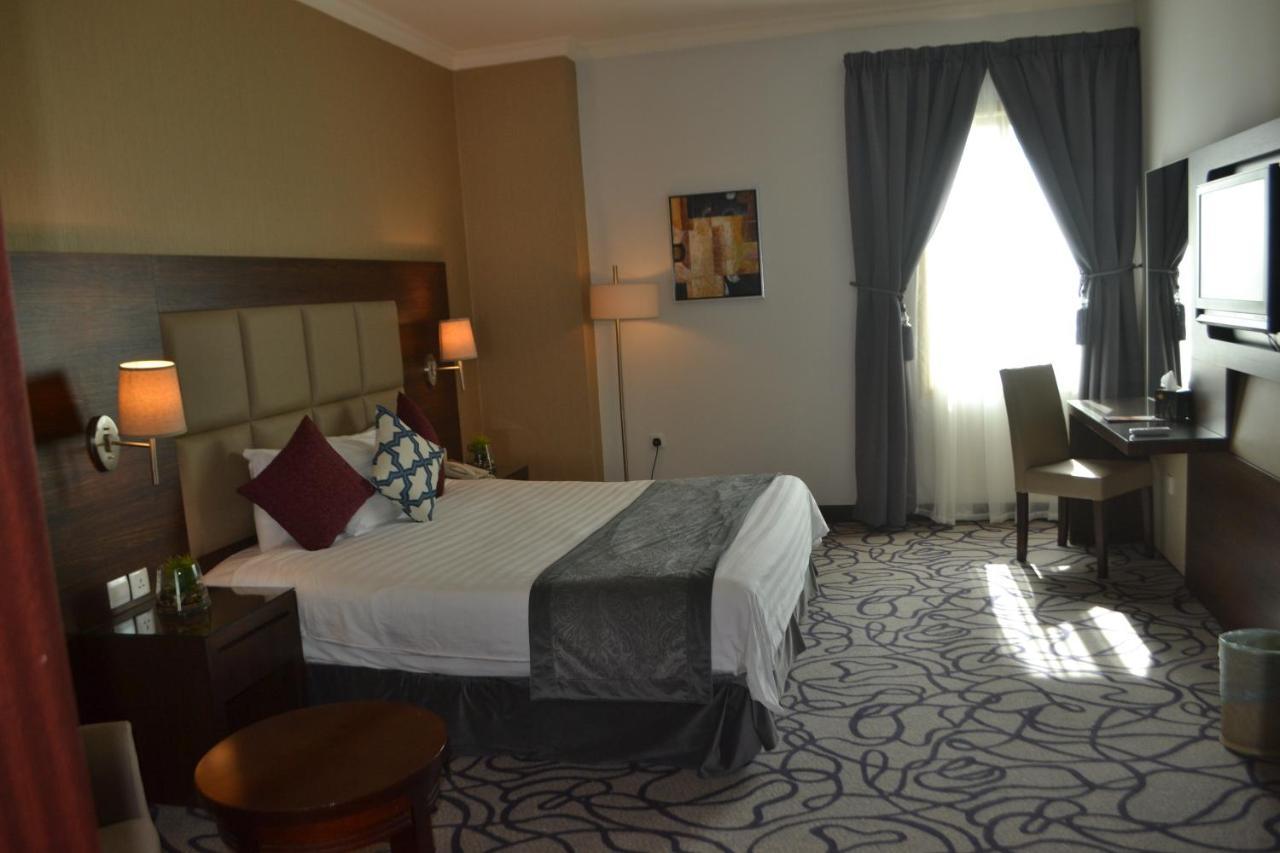 โกลเด้นทิวลิป อัล โคบาร์ โฮเต็ล Hotel อัลโคห์บาร์ ภายนอก รูปภาพ